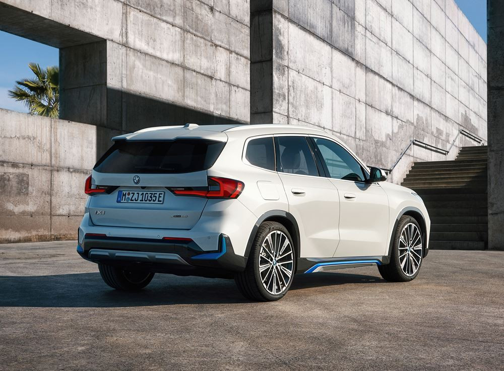 La BMW iX1 électrique permet une autonomie de 413 à 438 kilomètres ...
